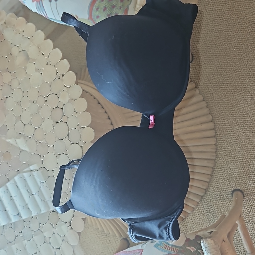 Used Maidenform 40C Bra